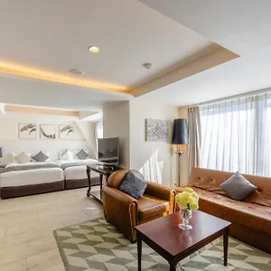The Centurion Classic Akasaka *** Tokio